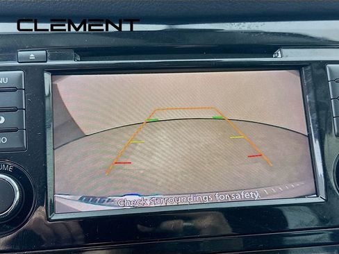 Used 2020 Nissan Rogue SV image 15