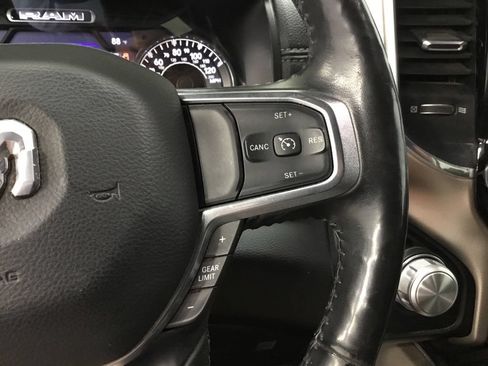 Used 2019 RAM 1500 Laramie AWD/4WD image 15