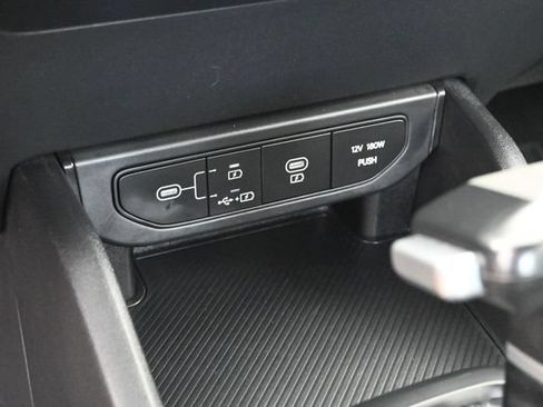 Used 2025 Kia K4 FWD image 23