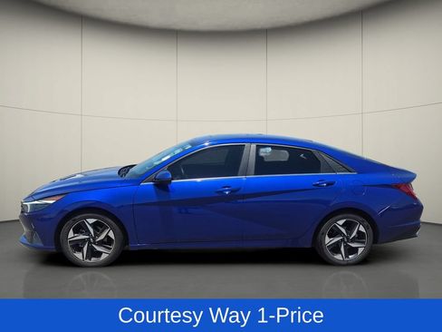 Used 2023 Hyundai Elantra Limited FWD image 5