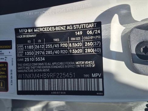 Used 2024 Mercedes-Benz GLC 300 4MATIC image 26