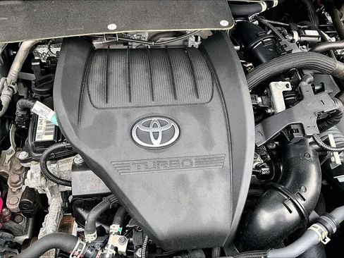 Certified 2024 Toyota Highlander LE AWD/4WD image 33