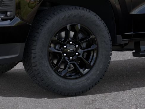 New 2026 Chevrolet Colorado Z71 w/ Midnight Edition AWD/4WD image 9