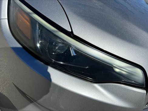 Used 2019 Jeep Cherokee Limited w/ Luxury Group image 27