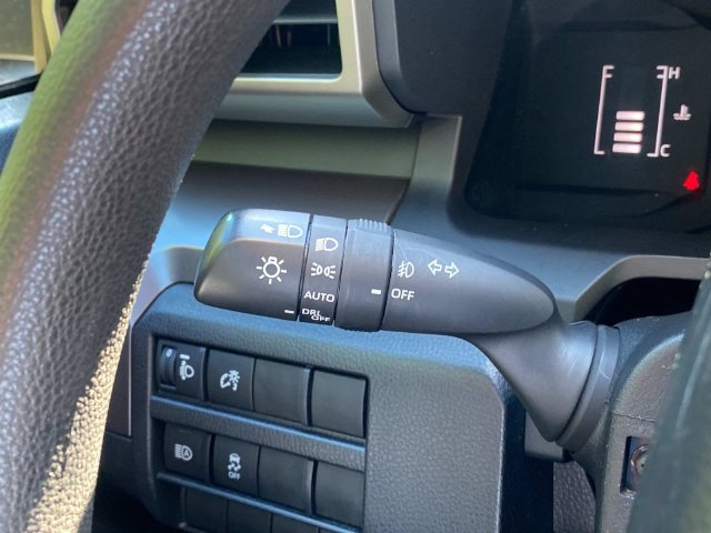Used 2024 Toyota Tacoma SR5 RWD image 21