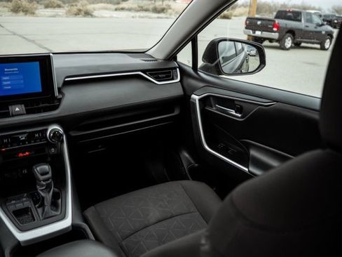 Used 2023 Toyota RAV4 XLE image 31