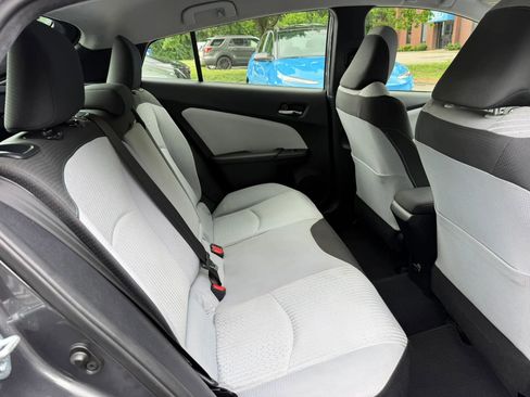Used 2016 Toyota Prius Two FWD image 20