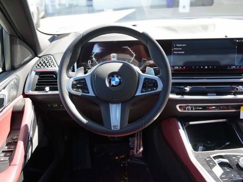 New 2026 BMW X6 xDrive40i w/ Premium Package image 8