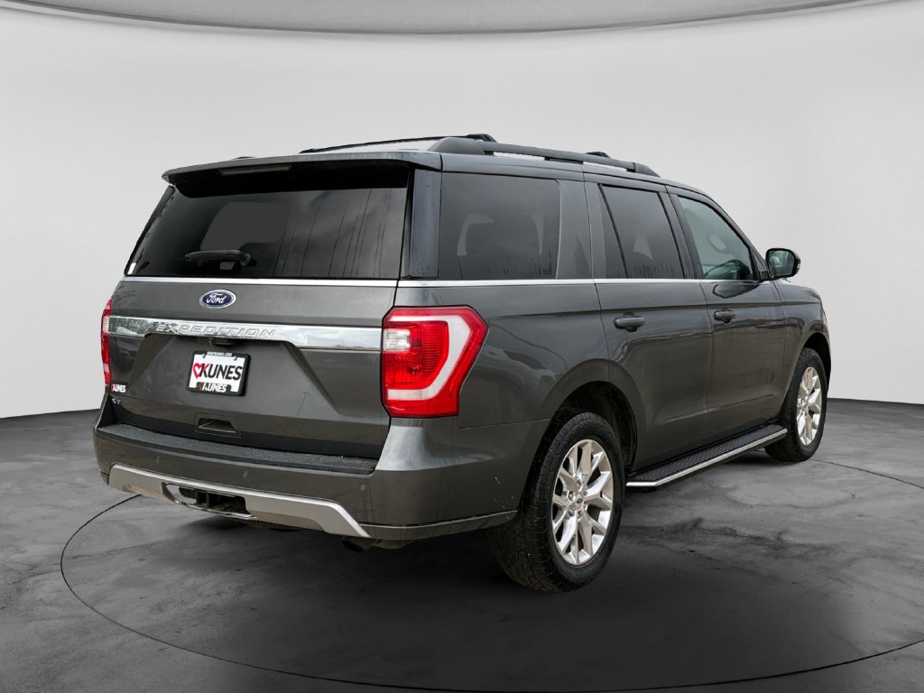 Used 2020 Ford Expedition XLT w/ Equipment Group 202A AWD/4WD image 9
