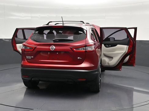 Used 2021 Nissan Rogue Sport SL FWD image 40