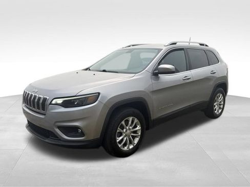 Used 2019 Jeep Cherokee Latitude w/ Popular Appearance Group AWD/4WD image 10