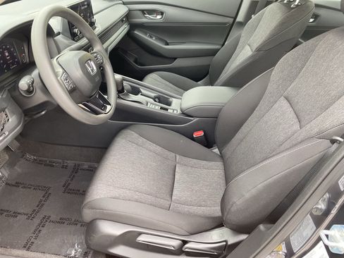 Used 2025 Honda Accord LX image 17