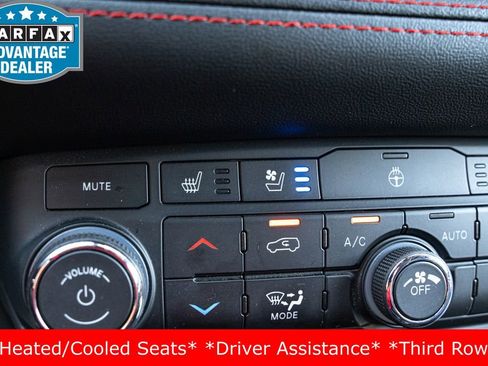 Used 2023 Dodge Durango GT AWD/4WD image 28