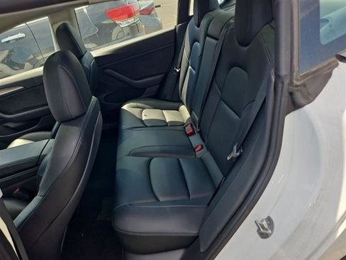 Used 2022 Tesla Model 3 Performance AWD/4WD image 9