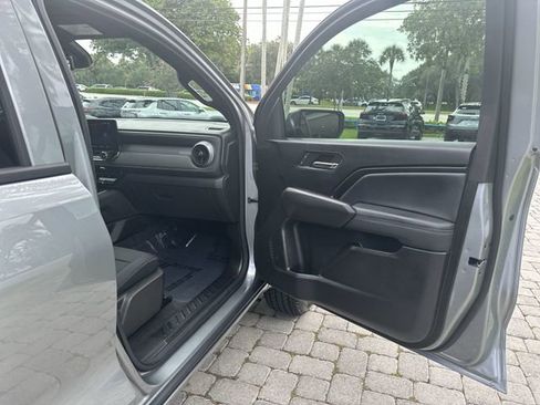 Used 2026 Chevrolet Colorado LT RWD image 23