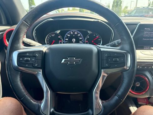 Used 2021 Chevrolet Blazer RS w/ Enhanced Convenience Package AWD/4WD image 2