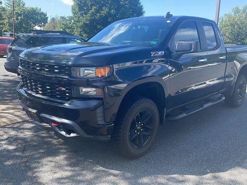 Used 2019 Chevrolet Silverado 1500 Custom Trail Boss w/ Custom Convenience Package AWD/4WD image 1
