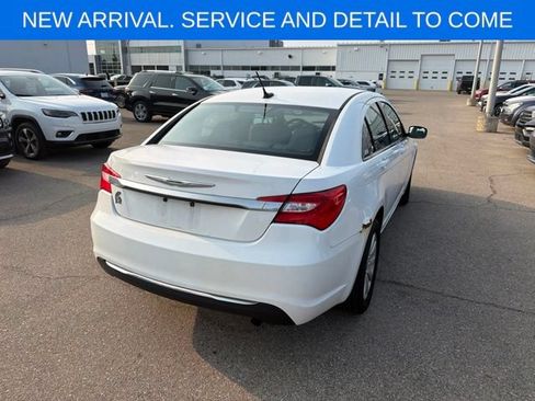 Used 2013 Chrysler 200 Touring FWD image 8