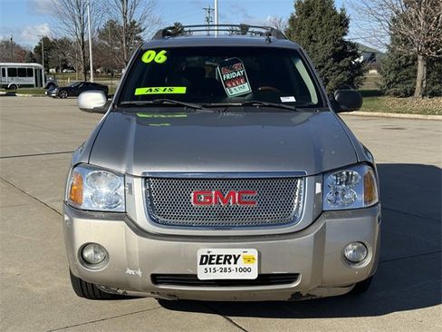 Used 2006 GMC Envoy XL Denali image 2