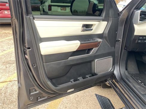 Used 2024 Toyota Sequoia Capstone image 18