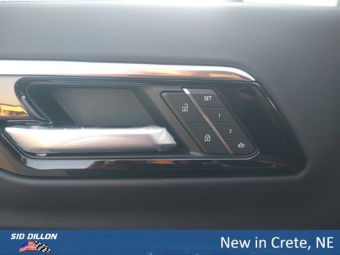 New 2026 Chevrolet Suburban Premier image 13