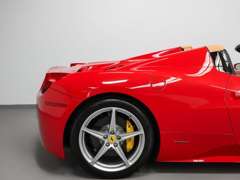Certified 2012 Ferrari 458 Spider RWD image 29
