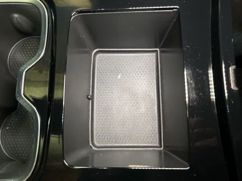 Used 2025 Chevrolet Traverse LT w/ Sun and Wheel Package image 26