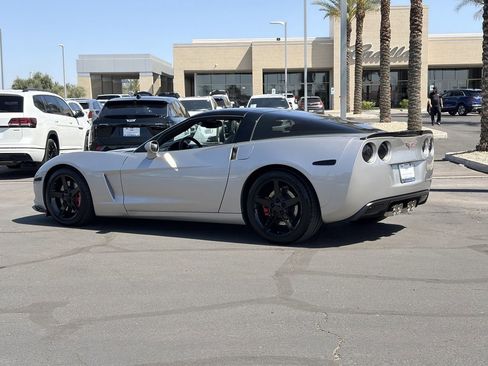 Used 2005 Chevrolet Corvette Coupe w/ Preferred Equipment Group RWD image 7