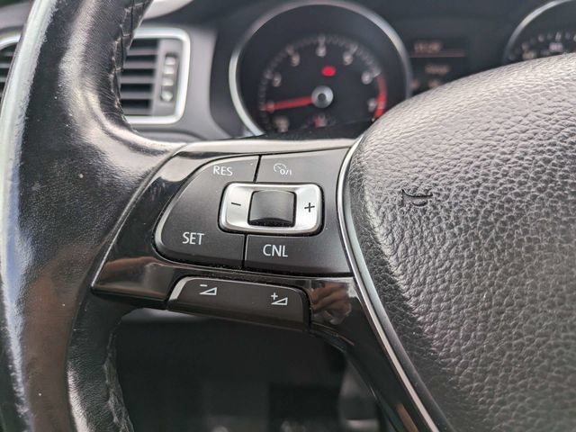 Used 2017 Volkswagen Jetta SE FWD image 21