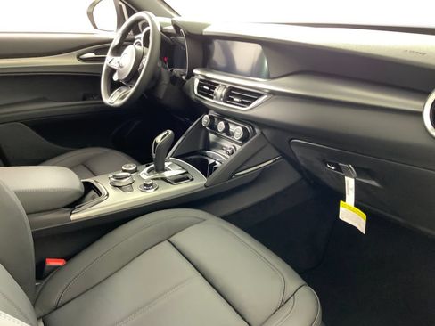 New 2026 Alfa Romeo Stelvio Sprint w/ Convenience Package AWD/4WD image 31