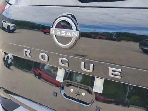 New 2026 Nissan Rogue SV image 6