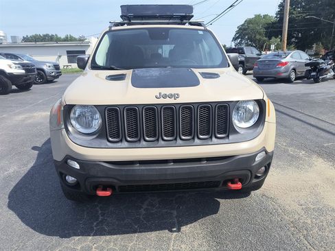 Used 2015 Jeep Renegade Trailhawk w/ Trailer Tow Group AWD/4WD image 8