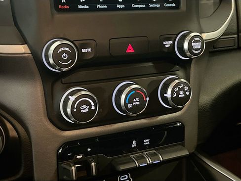 Used 2021 RAM 1500 Big Horn image 15