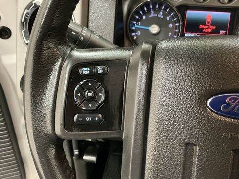Used 2014 Ford F250 Lariat w/ Chrome Package image 27