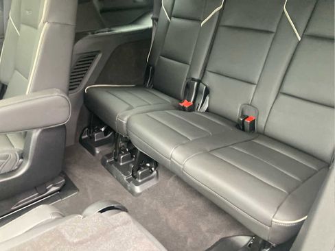 Used 2024 Cadillac Escalade Premium Luxury w/ Performance Package image 23