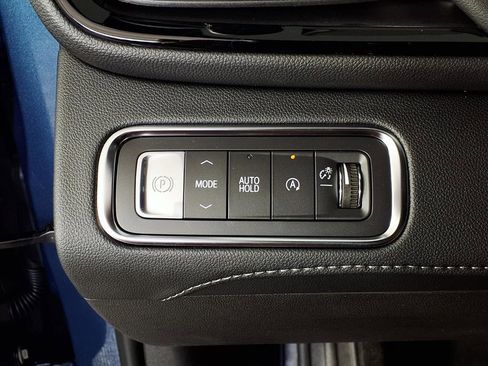 New 2026 Buick Enclave Avenir image 11