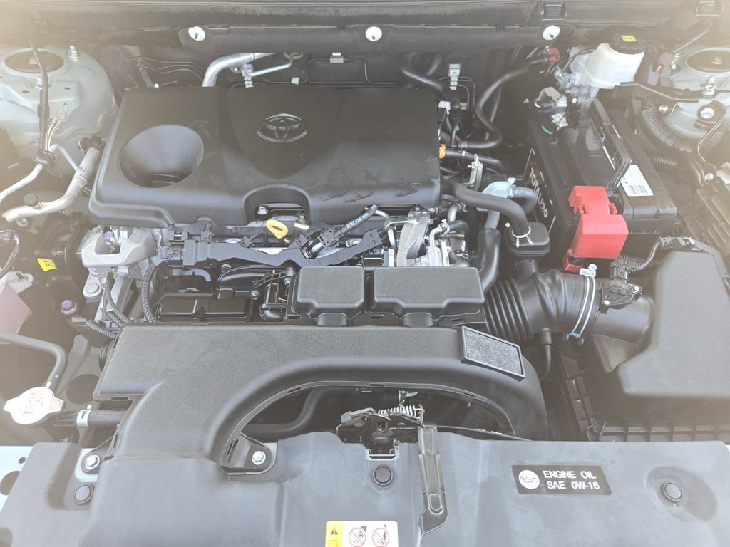 Used 2020 Toyota RAV4 XLE FWD image 31