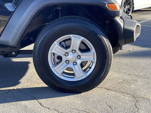 Used 2021 Jeep Wrangler Unlimited Sport S image 9