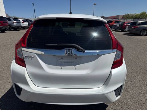 Used 2017 Honda Fit EX image 4