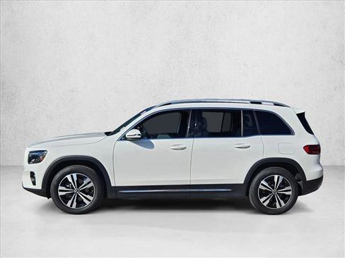 Used 2026 Mercedes-Benz GLB 250 image 9