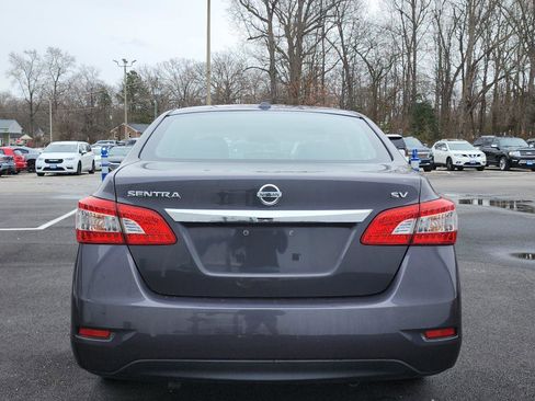 Used 2015 Nissan Sentra SV image 4
