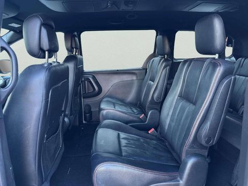 Used 2019 Dodge Grand Caravan GT FWD image 13