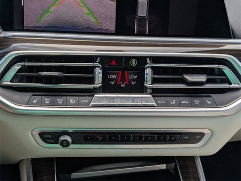 Used 2019 BMW X5 xDrive40i w/ Premium Package 2 image 24