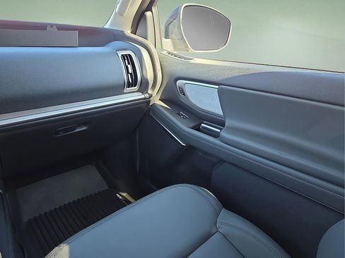 New 2026 Ford Expedition Active image 14