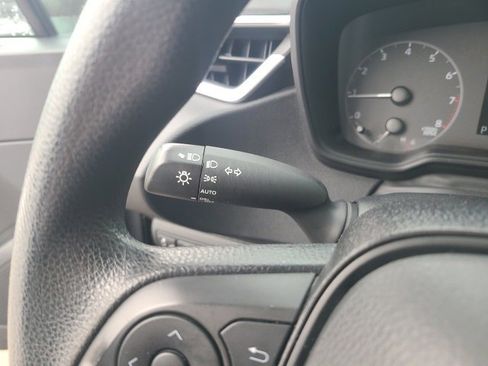 Used 2024 Toyota Corolla LE image 22