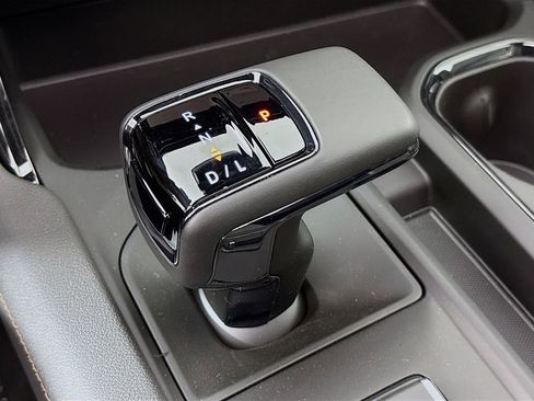 New 2026 GMC Sierra 1500 AT4 image 17