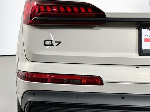 Used 2023 Audi Q7 2.0T Premium Plus w/ Premium Plus Package AWD/4WD image 17