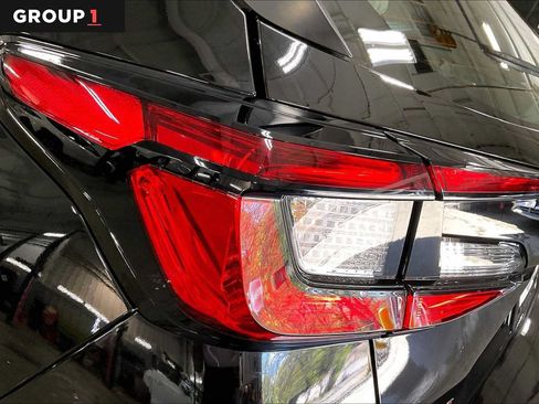 Certified 2024 Subaru Impreza 2.0i Sport AWD/4WD image 28