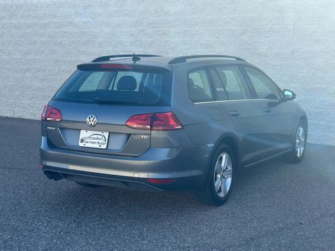 Used 2015 Volkswagen Golf TDI S image 5