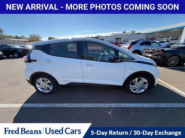 Used 2022 Chevrolet Bolt LT FWD image 13
